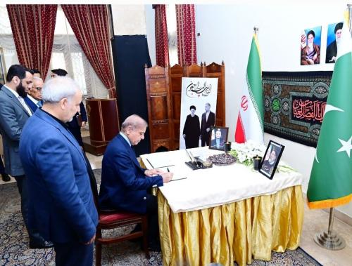 شهباز شریف برای شرکت در مراسم تشییع پیکر رئیس جمهور فردا راهی ایران می شود