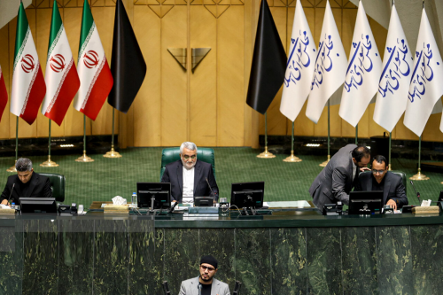 قالیباف با رأی قاطع نمایندگان رئیس مجلس دوازدهم شد/ نیکزاد و حاجی بابایی نواب رئیس مجلس شدند + فیلم