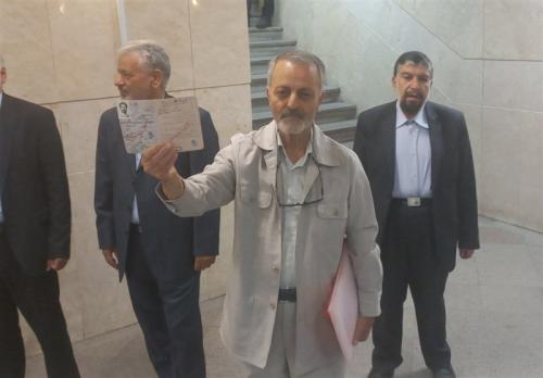 زریبافان داوطلب کاندیداتوری در انتخابات ریاست جمهوری شد 