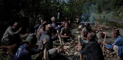 سنت قدیمی برداشت عسل هیمالیا