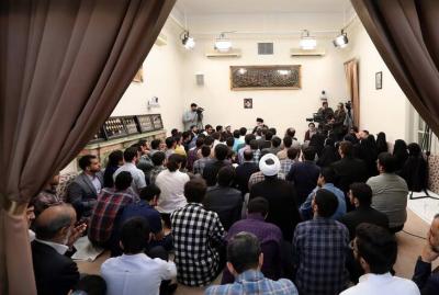 دیدار جمعی از مدال آوران و نخبگان با رهبری