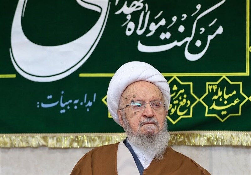 انتقال آیت الله مکارم شیرازی به بیمارستان