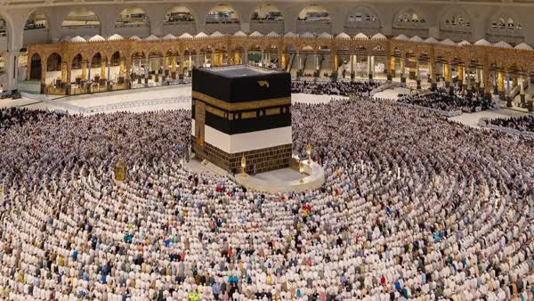 حضور میلیون‌ها حاجی در مسجدالحرام+فیلم