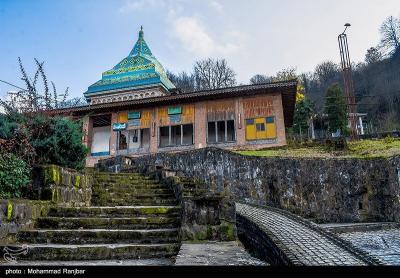 آرمگاه شیخ زاهد گیلانی 