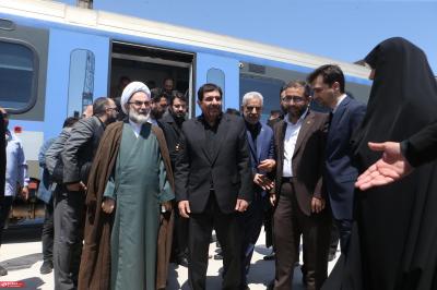 افتتاح راه‌آهن با حضور سرپرست ریاست‌ جمهوری 