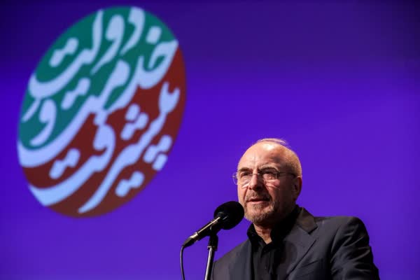 مذاکره با دشمن نوعی از مبارزه است