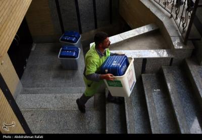 انتقال و آماده سازی صندوق های رای در همدان 