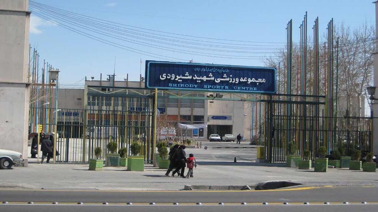 قهرمانان ورزشی در شعبه اخذ رای ورزشگاه شیرودی 