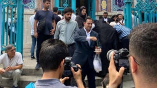 تولد48 سالگی پای صندوق رای