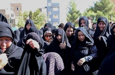عکس/ مراسم وداع و تشییع پیکر شهید مدافع حرم تقی حسینی 