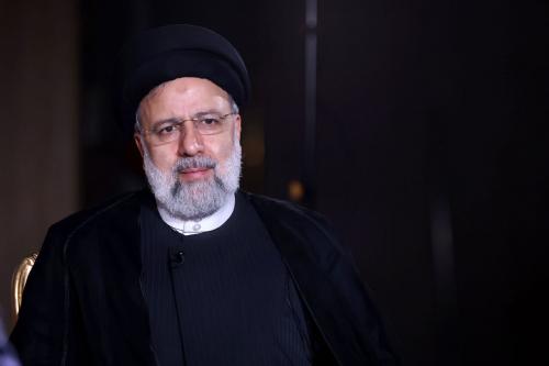 حمایت خانواده شهید رئیسی از "جلیلی"/ نگذاریم گفتمان «عزت» به «نمی‌شود» و «عبرت» تبدیل شود