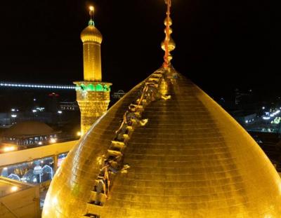 شست‌وشوی گنبد نورانی امام حسین(ع) 