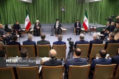 عکس یادگاری دولت سیزدهم با رهبرانقلاب