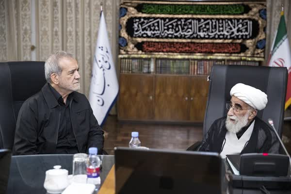 آیت‌الله جنتی به رئیس جمهور منتخب تبریک گفت