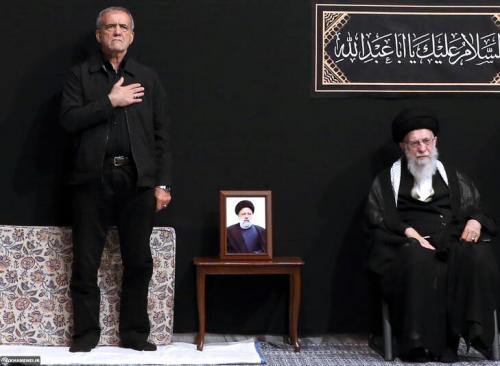 اولین شب مراسم عزاداری در حضور رهبر انقلاب