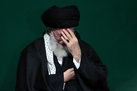 فیلم بغض رهبرانقلاب هنگام روضه خوانی
