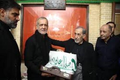 هدیه‌ ولایتی به رئیس‌جمهور منتخب