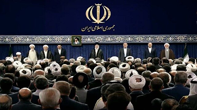 آغاز مراسم تنفیذ رئیس‌جمهور منتخب توسط رهبر انقلاب/ حضور مقامات لشکری و کشوری و نمایندگان کشورهای خارجی+ عکس و فیلم