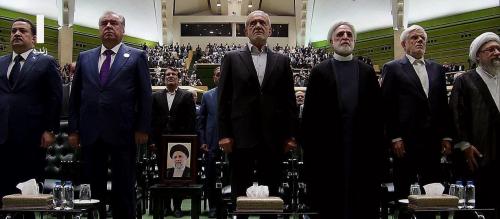  پزشکیان: تدبیر رهبر انقلاب و رای مردم فرصتی نو برای ایران و جهان گشود/ قالیباف: مجلس و تمام ارکان کشور در کنار دولت خواهند بود + عکس و فیلم