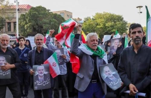 وداع ملت ایران با پیکر شهید هنیه+ عکس و فیلم