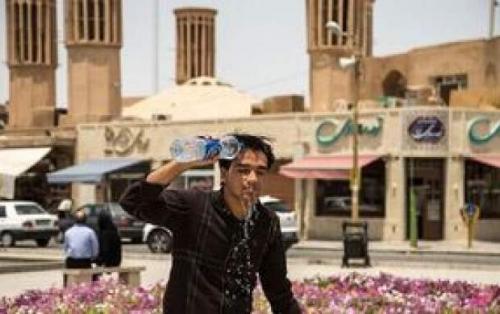  بلیط هواپیما گرمازدگی ۳۰۵ نفر را راهی بیمارستان کرد