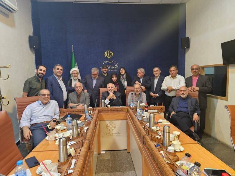 گردن نگیری در شورای کذایی شروع شد 