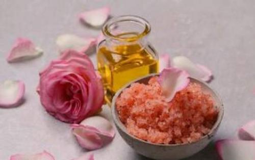 فواید روغن گل سرخ برای بدن