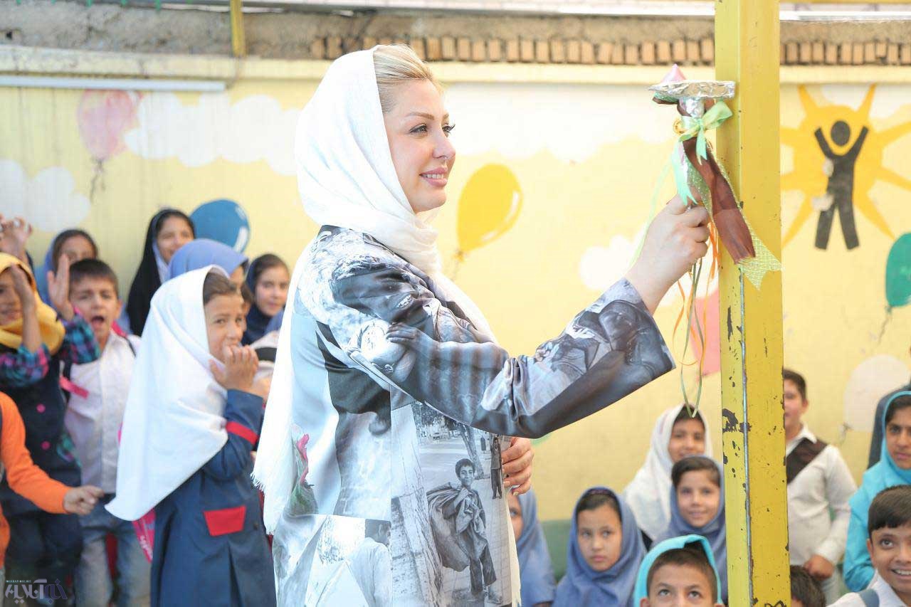  کودکان کار روی مانتوی خانم بازیگر محبوب+ تصاویر