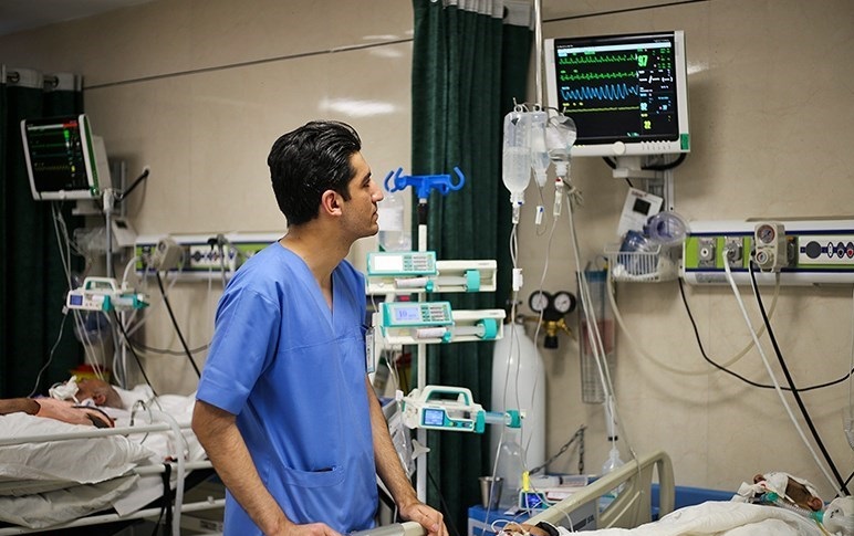 به اندازه نیمی از نیاز کشور پرستار داریم 