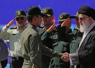 عکس/ فرمانده کل قوا در مراسم دانش‌آموختگی دانشگاه‌ افسری ارتش 