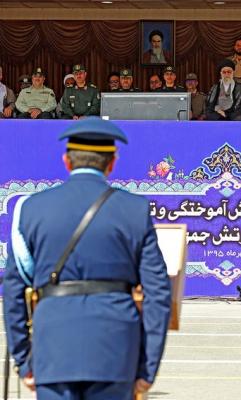 عکس/ فرمانده کل قوا در مراسم دانش‌آموختگی دانشگاه‌ افسری ارتش 
