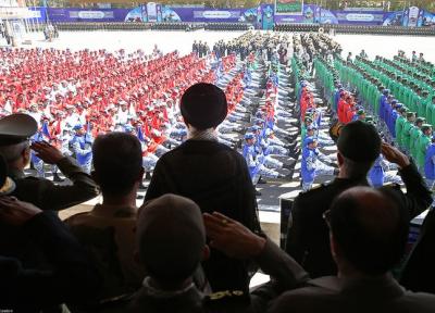 عکس/ فرمانده کل قوا در مراسم دانش‌آموختگی دانشگاه‌ افسری ارتش 