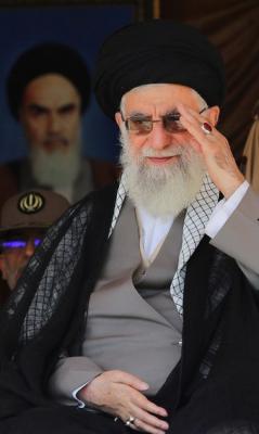 عکس/ فرمانده کل قوا در مراسم دانش‌آموختگی دانشگاه‌ افسری ارتش 