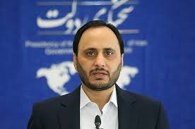 ۱۲ بار اهتزاز پرچم ایران