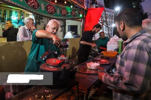 موکب‌های رضوی در مرز خسروی و کشور عراق پذیرای زائران هستند