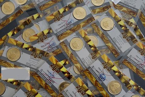 کاهش قیمت طلا و سکه در بازار تهران/ انس جهانی افزایشی شد