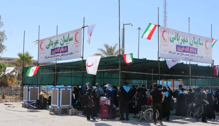  ۱۷ هزار زائر اربعین در مرز مهران خدمات هلال احمر را دریافت کردند