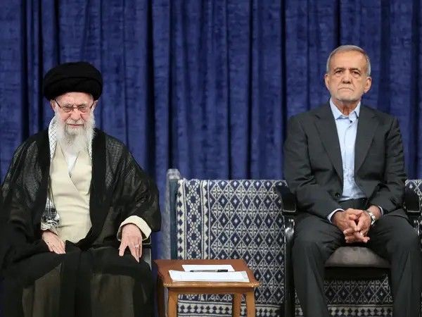میزان نسبت فهرست کابینه پزشکیان با رهبر انقلاب