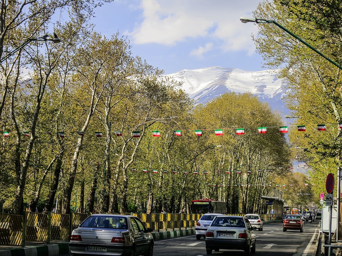 تغییر در خیابان ولیعصر (عج) 