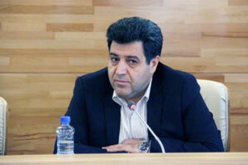  ادبیاتی که زمینه پیدا شدن دوقطبی سیاسی را فراهم می کند.