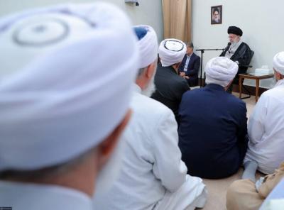 تصاویر دیدار علمای اهل سنت با رهبر انقلاب