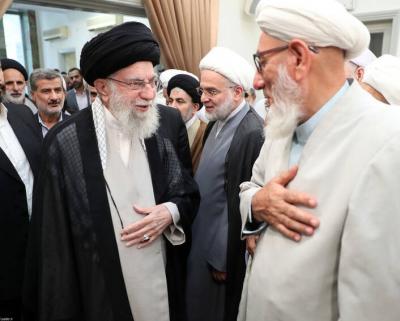 تصاویر دیدار علمای اهل سنت با رهبر انقلاب