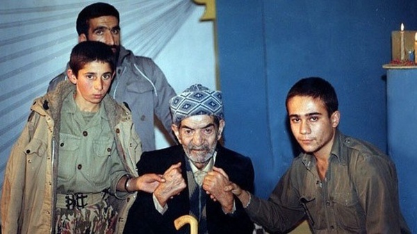 استاد شهریار، صدام را «خرمگس» خطاب کرد