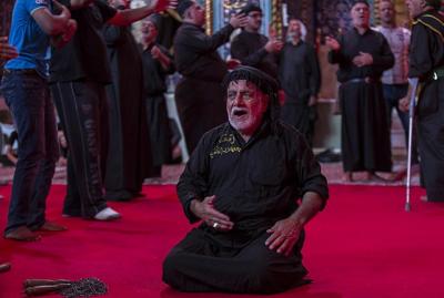 عکس/ شب دوم محرم در حرم امام حسین(ع)
