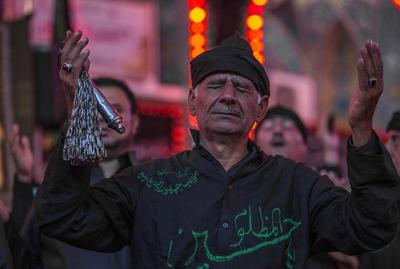 عکس/ شب دوم محرم در حرم امام حسین(ع)