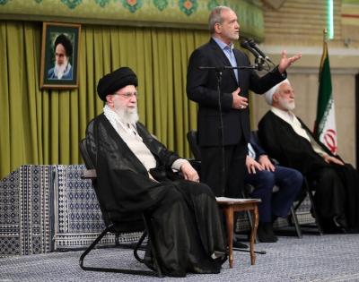 دیدار سفرای کشوهای اسلامی با رهبر انقلاب