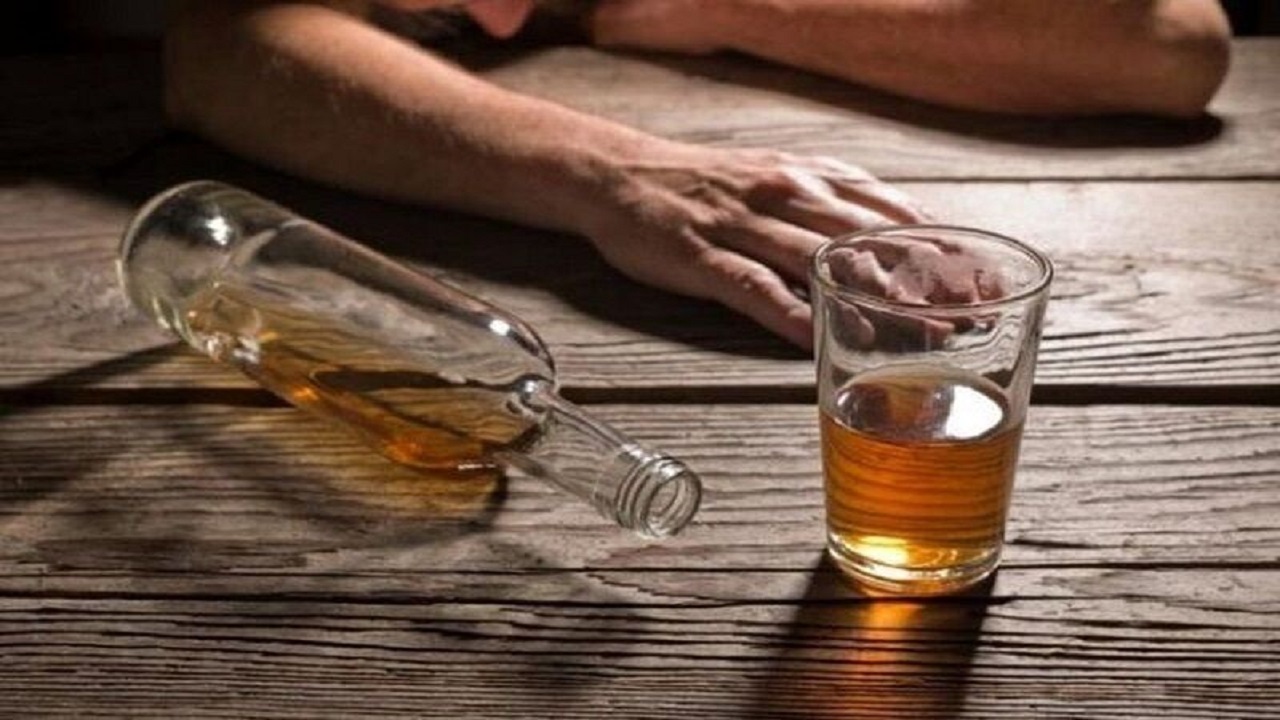 مرگ ۲ زن بعد از خرید مشروب الکلی