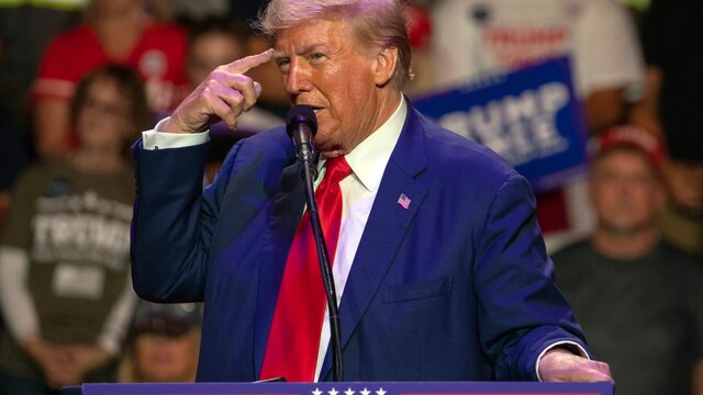 زلنسکی، «بزرگترین تاجر تاریخ»