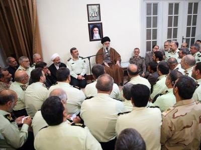 عکس/ دیدار جمعی از فرماندهان ناجا با رهبر انقلاب