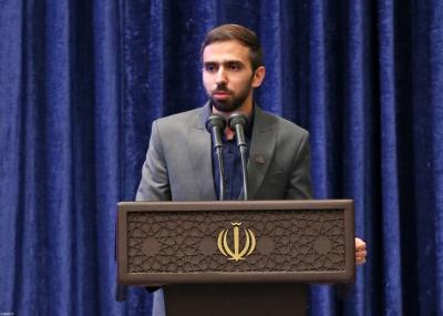 تصاویر رهبر انقلاب در دیدار با جمعی از نخبگان